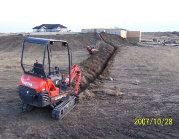 Kubota Mini Excavator (7'6" depth)